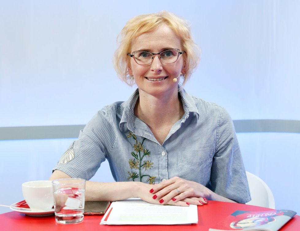 Jednička kandidátky KSČM Kateřina Konečná chce nechat lidi hlasovat v referendu o budoucnosti Česka v Evropské unii (14. 5. 2019) Jednička kandidátky KSČM Kateřina Konečná chce nechat lidi hlasovat v referendu o budoucnosti Česka v Evropské unii (14. 5. 2019)