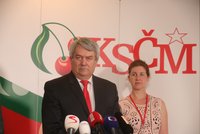 KSČM chce od církví 380 milionů ročně zpět. A zdanit náhrady za restituce „v dohledné době“