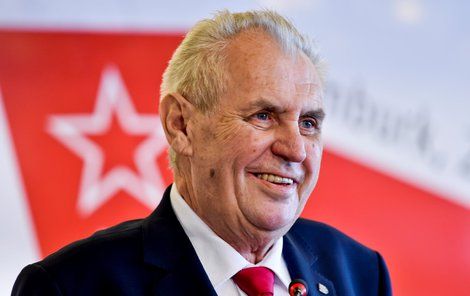 Miloš Zeman na sjezdu KSČM v Nymburku (21. 4. 2018)