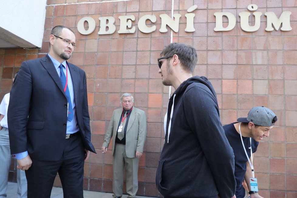 Protest proti sjezdu KSČM a prezidentovi Zemanovi v Nymburku (21.4.2018)