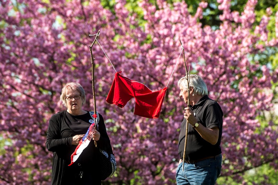 Protest proti sjezdu KSČM a prezidentovi Zemanovi v Nymburku (21.4.2018)