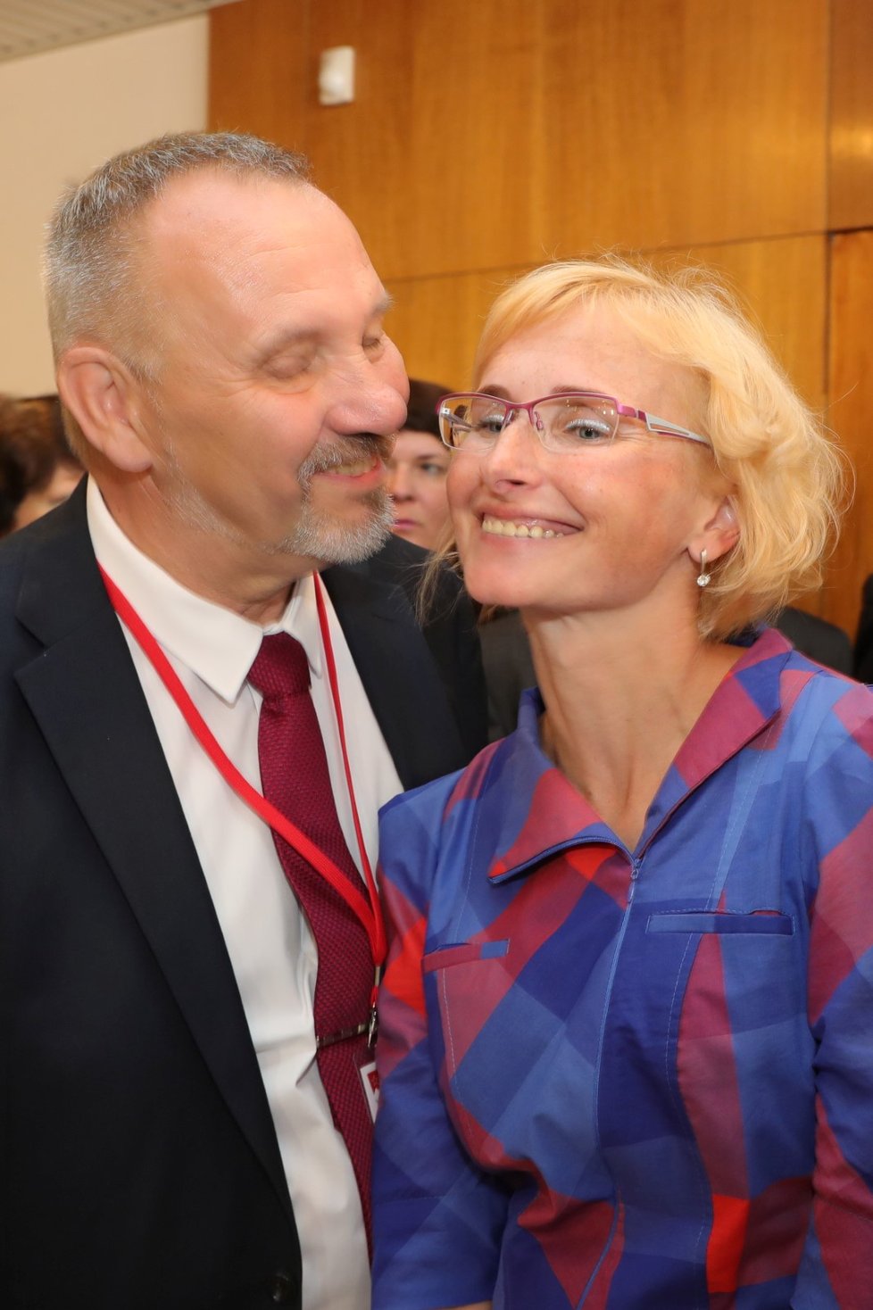 Sjezd KSČM v Nymburku: Pavel Kováčik a Kateřina Konečná (21.4.2018)