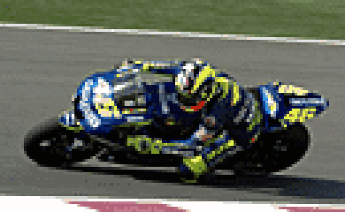 GP Kataru – Rossi oslavil titul vítězstvím
