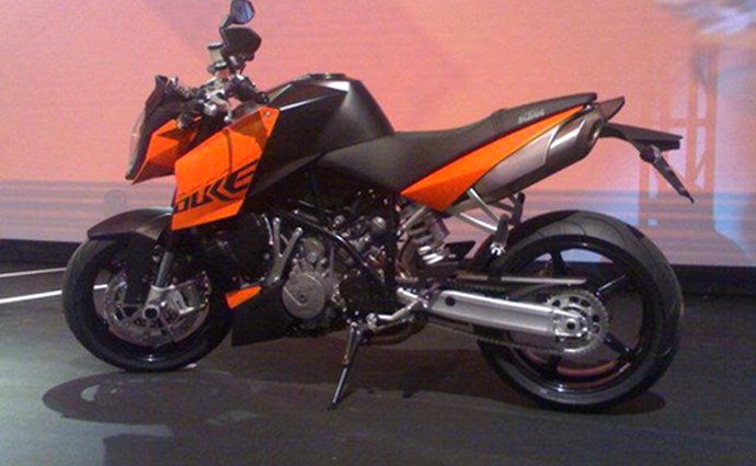 KTM 990 Superduke R: Rychlý velkovévoda