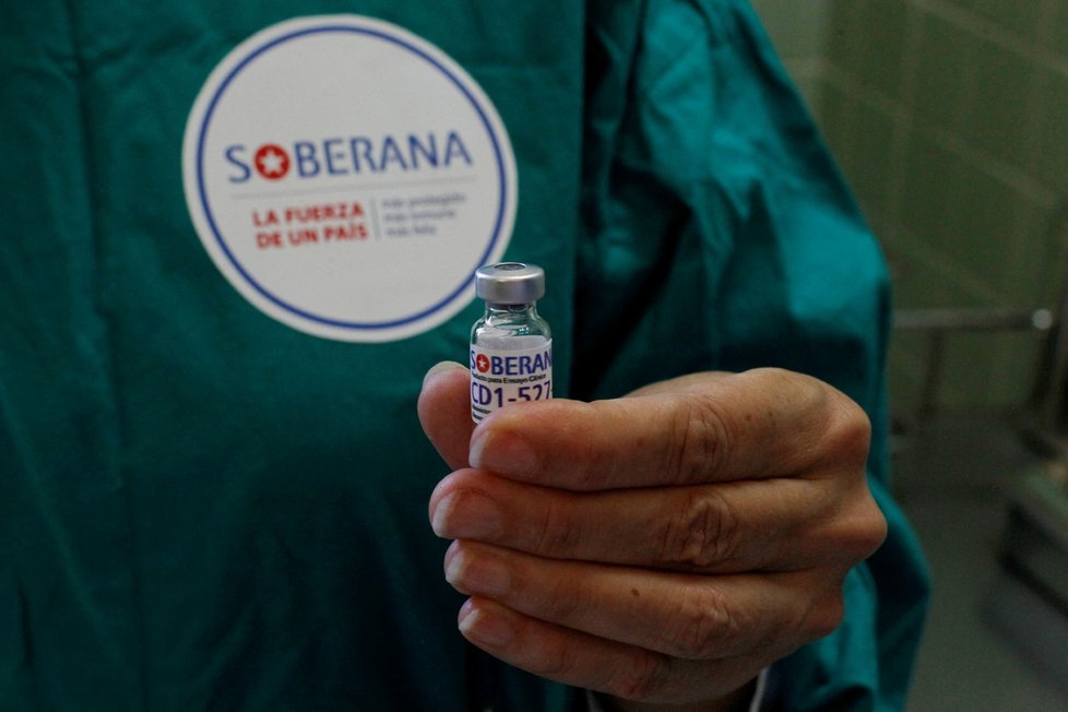Soberana 2, jedna z úspěšných kubánských vakcín na covid.