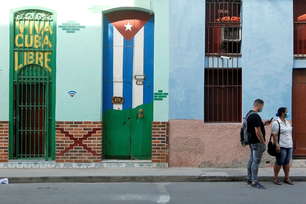 Mobilní internet se na Kubě rychle rozmáhá.