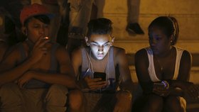 Kubánci získali přístup k internetu v mobilu, většina z nich si ho ale nemůže dovolit, (7.12.2018).
