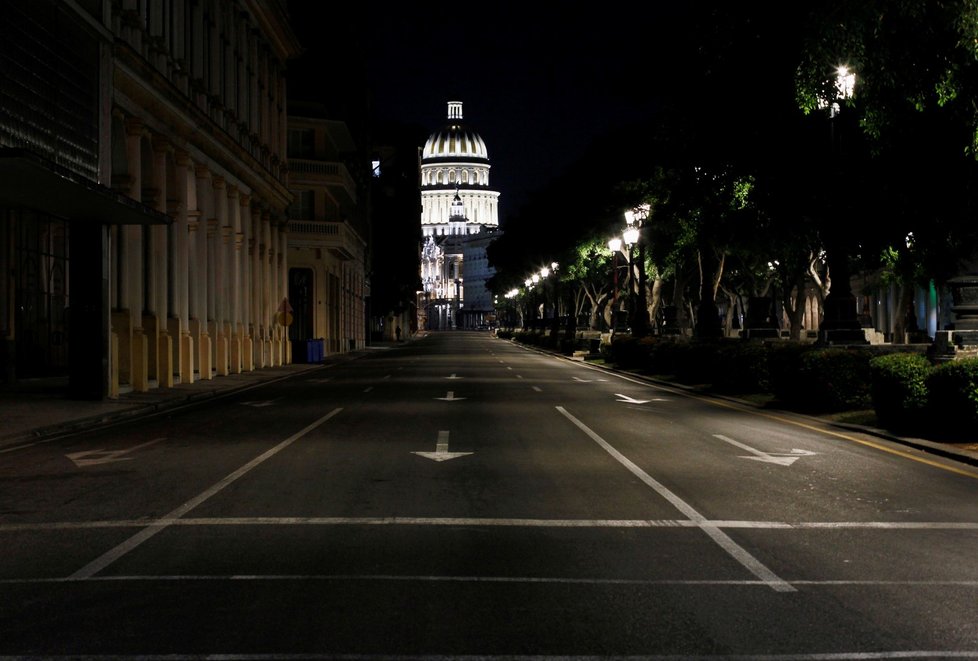 Prázdné ulice Havany.