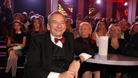 Zemřel Jaroslav Kubera, předsedovi Senátu bylo 72 let. Šlo o náhlou příhodu.