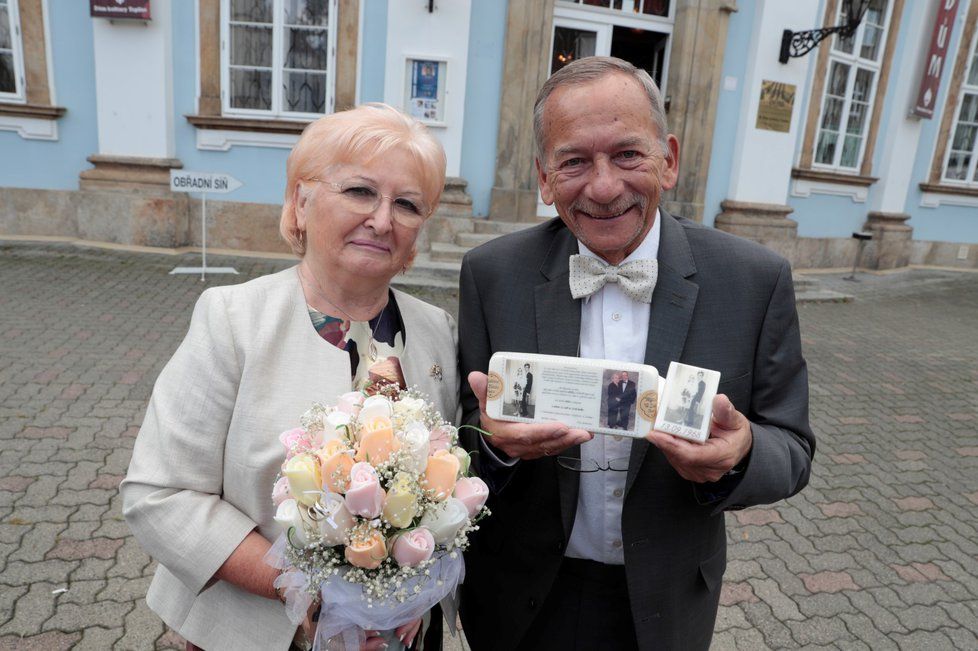 Jaroslav Kubera s manželkou Věrou. Jsou svoji už 50 let.