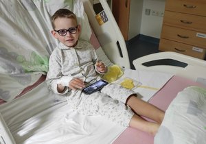 Sedmiletému Kubíkovi jako miminku diagnostikovali sydrom Dravetové, mívá několik epileptických záchvatů denně, je na úrovni dvou-tříletého dítěte.