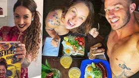Kuchařská hvězda Kamu na Havaji: Nahá snídaně a pak svatba!