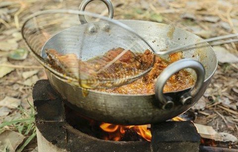 Zkažené jídlo zabije ročně až 400 tisíc lidí. Zdravotníci bijí na poplach