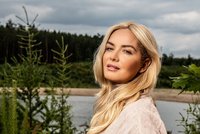 Kuchařová v nové kampani ministerstva: Soudící se misska to schytává za příliš sexy přírodu