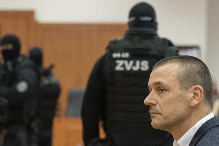 Peter Tóth u soudu s údajnými vrahy Jána Kuciaka a jeho snoubenky 15. ledna 2020