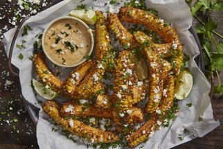 Nejlepší recepty z TikToku: Harmonikové brambory, kukuřičná žebra i skvělé těstoviny