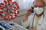 Lékař Vlastimil Kulda (69) ze Šťáhlav na Plzeňsku ordinuje nyní nejvíce po telefonu.