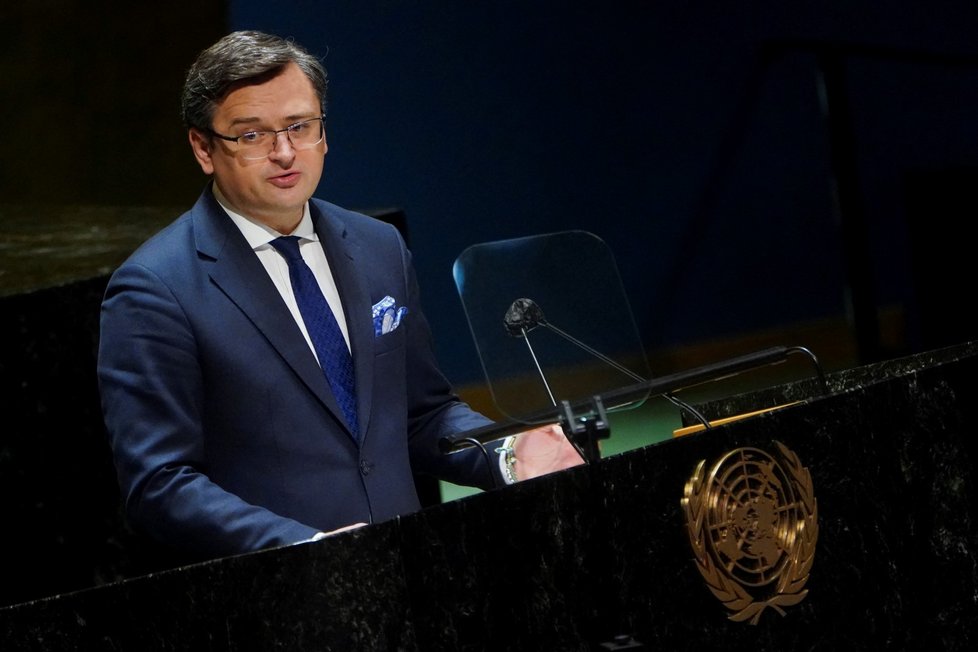 Šéf ukrajinské diplomacie Dmytro Kuleba v sídle OSN (23. 2. 2022)
