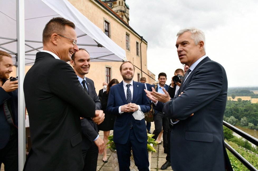 Ministr zahraničí ČR Jakub Kulhánek (ČSSD) se svými kolegy ze Slovenska, Slovinska, Rakouska a Maďarska na jednání skupiny C5 (20. 7. 2021)