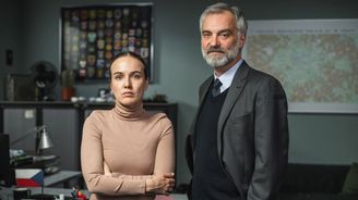 Ivan Trojan a Tereza Ramba hledají v minisérii České televize Docent sériového vraha jako Pat a Mat
