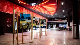 Daruj divadlo: Kulturní stanice Galaxie pořádá Týden pro Ukrajinu. Dorazí i Otakar Foltýn Daruj divadlo: Kulturní stanice Galaxie pořádá Týden pro Ukrajinu. Dorazí i Otakar Foltýn