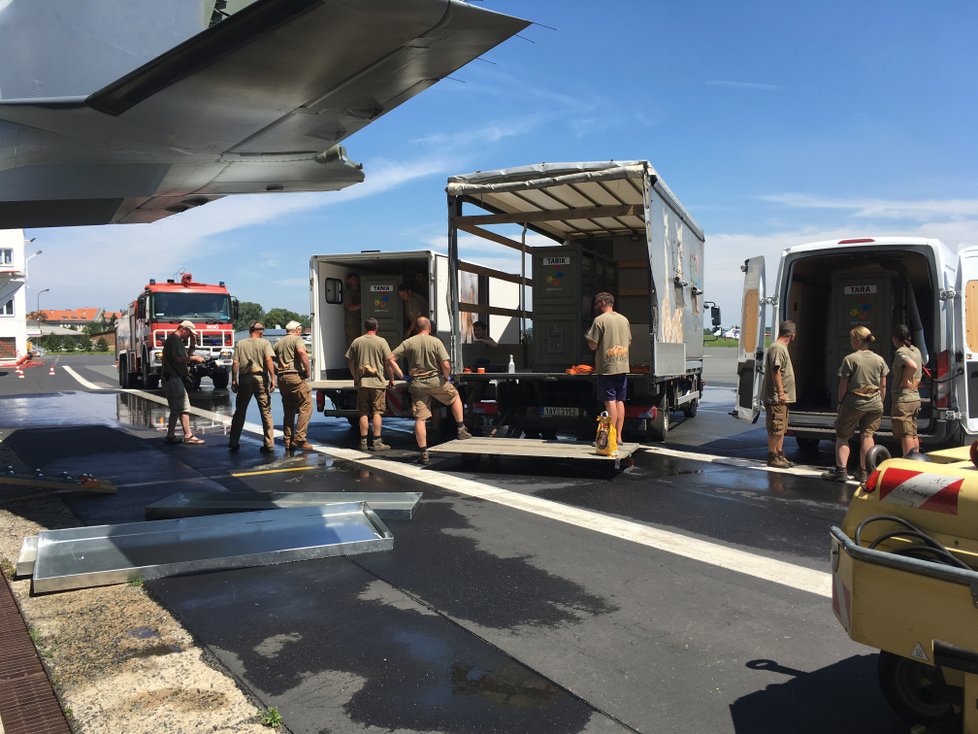 Devátý transport koní Převalského do Mongolska se v Praze částečně zkomplikoval, dvě původně zamýšlené klisny nakonec neodcestovaly.