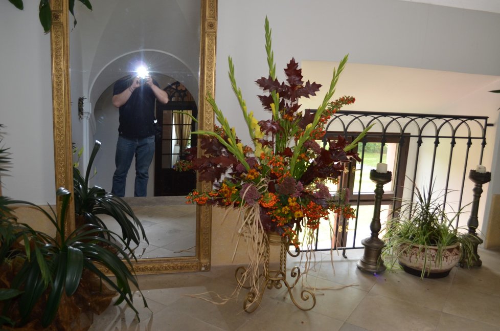 Květinovou výzdobu můžte na zámku Kunín obdivovat do 6. října.