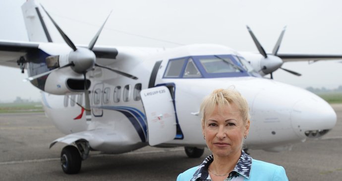 Střílelo se prý v budově ředitelství a jedním ze zraněných je generální ředitelka Aircraft Industries Kunovice Ilona Plšková