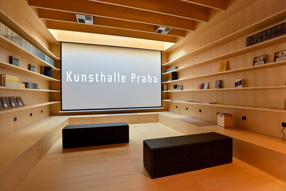 V bývalé trafostanici je nyní fungl nová galerie Kunsthalle Praha