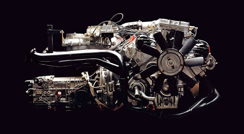 Srdce vzniklo spojením dvou motorů V8.