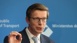 Kupka přiznal, že peníze na dálnice chybí. Problém pro další vládu, vzkazuje