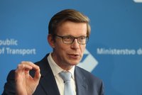 Kupka přiznal, že peníze na dálnice chybí. Problém pro další vládu, vzkazuje