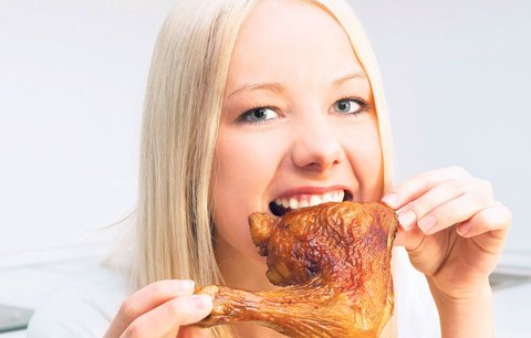 Pozor! Kuřata v Česku obsahují salmonelu!