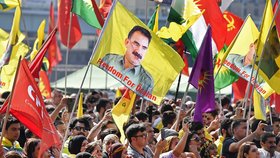 Kurdové demonstrovali v Kolíně nad Rýnem. Sešlo se jich přes třicet tisíc.