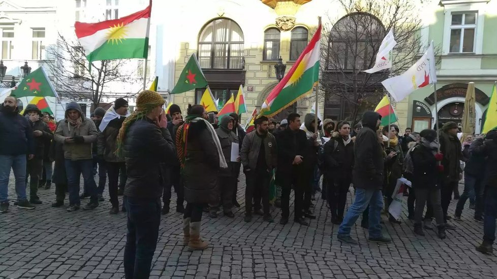 Pochod podporovatelů zadrženého kurdského politika Sáliha Muslima v Praze