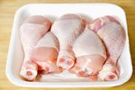 V kuřecím mase z Polska našli salmonelu - ilustrační foto