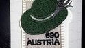 Látková poštovní známka Rakouské pošty (bude na veletrhu i letos) – navzdory materiálu ji lze normálně nalepit na pohled a poslat