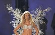 Karolína Kurková jako jedna z hvězd přehlídky Victoria`s Secret.