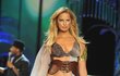 Karolína Kurková na přehlídce Victoria&#39;s Secret v roce 2008