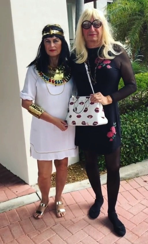 Rodiče Karolíny Kurkové na Halloweenu.