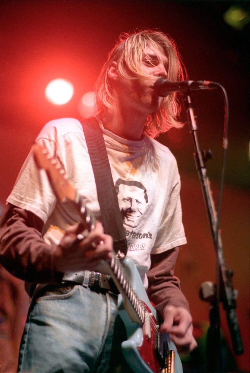 Kurt Cobain spáchal sebevraždu v dubnu 1994