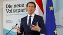 Rakouský kancléř Sebastian Kurz se dnes před novináři překvapivě nevyjádřil k dalšímu osudu svého kabinetu a odmítl i dotazy žurnalistů (20. 5. 2019)