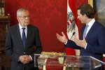 Rakouský prezident odvolal ministra vnitra, odejít chtějí i další