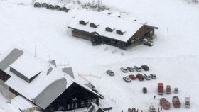 Na japonském Honšú zasáhla lyžařské středisko erupce sopky Kusacu.