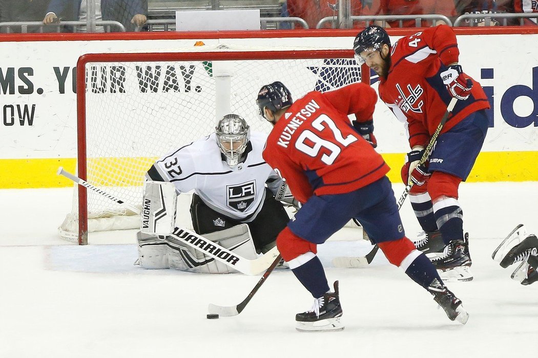 Útočník Washingtonu Capitals a ruské reprezentace Jevgenij Kuzněcov.