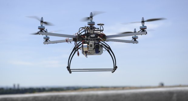 Dronie: Velký test selfie dronů