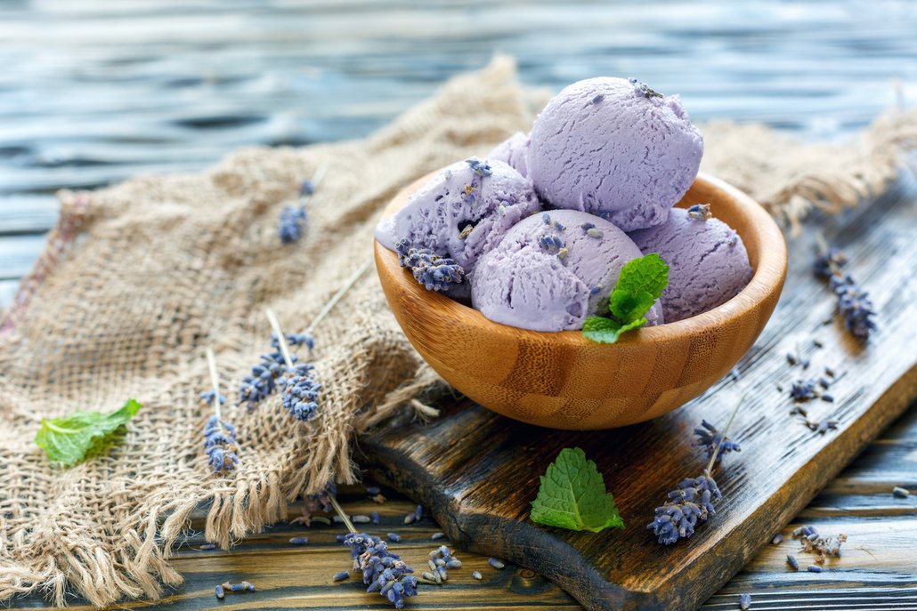 Vyzkoušejte třeba levandulovou zmrzlinu