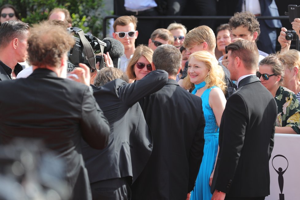 Patricia Clarkson na závěrečném ceremoniálu KVIFF 2019.