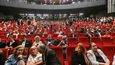 V Karlových Varech začíná filmový festival, sledujte hvězdy na červeném koberci