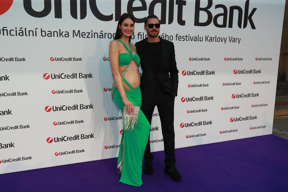 UniCredit party ve Varech: Kristýna Schicková